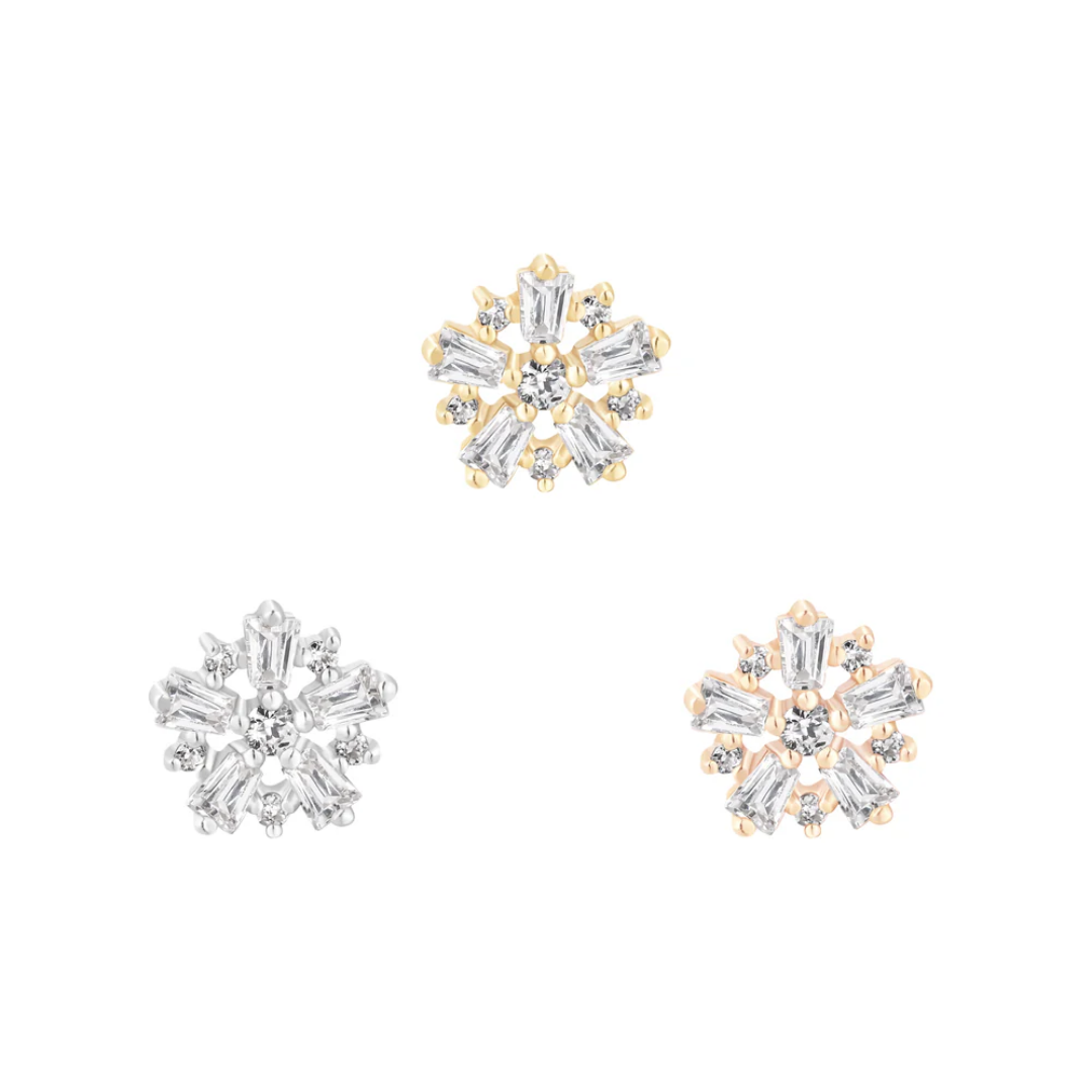 Audacious CZ Threadless End – Snowflake-inspired 14k gold piercing jewelry with baguette-cut and round cubic zirconia, available in white, yellow, and rose gold.