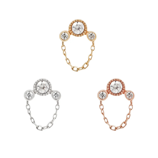 Halston threadless end with three bezel-set cubic zirconia and delicate chain detail in yellow, white, and rose gold – modern body jewellery for flat, helix, conch, or lobe piercings