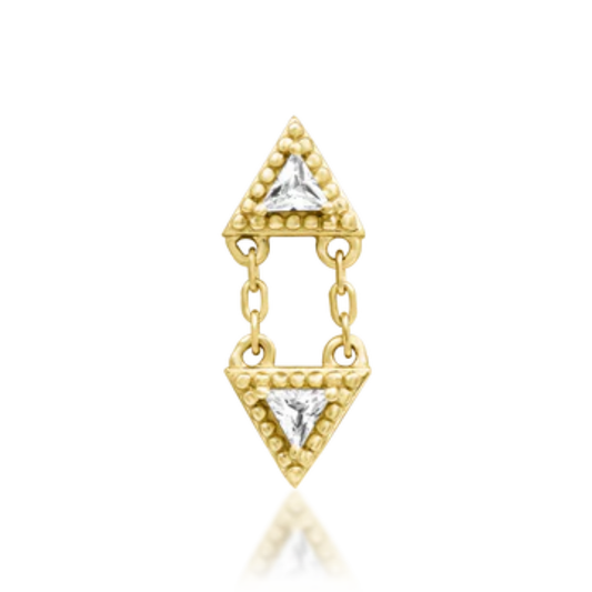 Very shiny 14k gold body jewellery with two triangle-cut clear cubic zirconia stones linked by delicate gold chains. An eye-catching piece ideal for helix, lobe, or flat piercings