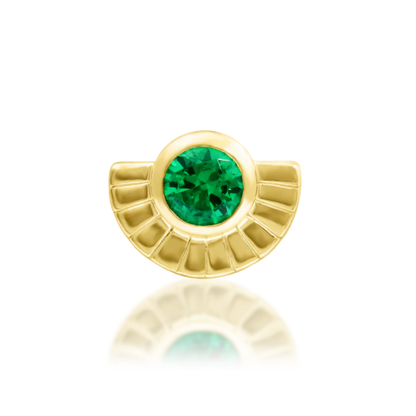 Junipurr Zoria threadless end with green centre stone and sculpted fan detail